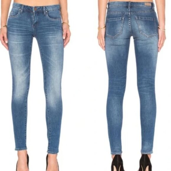 Anthropology Blank NYC Medium Wash Skinny Classique  Low rise  Size 27 NWT - Picture 1 of 9